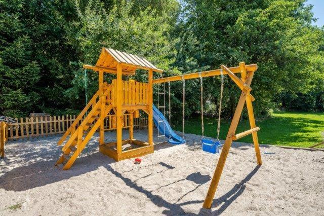 Dworek Marino Kolobrzeg Grzybowo  Ngoại thất bức ảnh